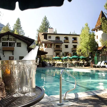 Getaways At Olympic Village Inn